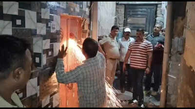 Cops break open door to bust liquor ring, find country-made firearm in Faridabad
