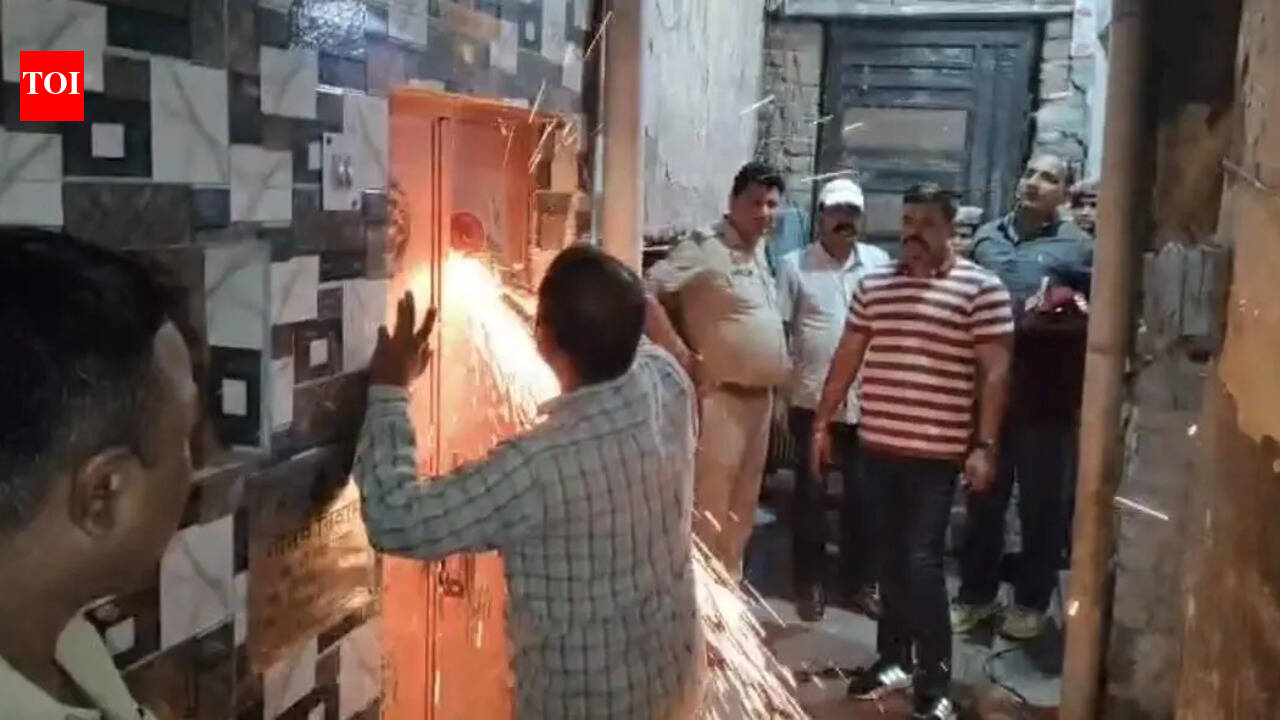 Cops break open door to bust liquor ring, find country-made firearm in Faridabad