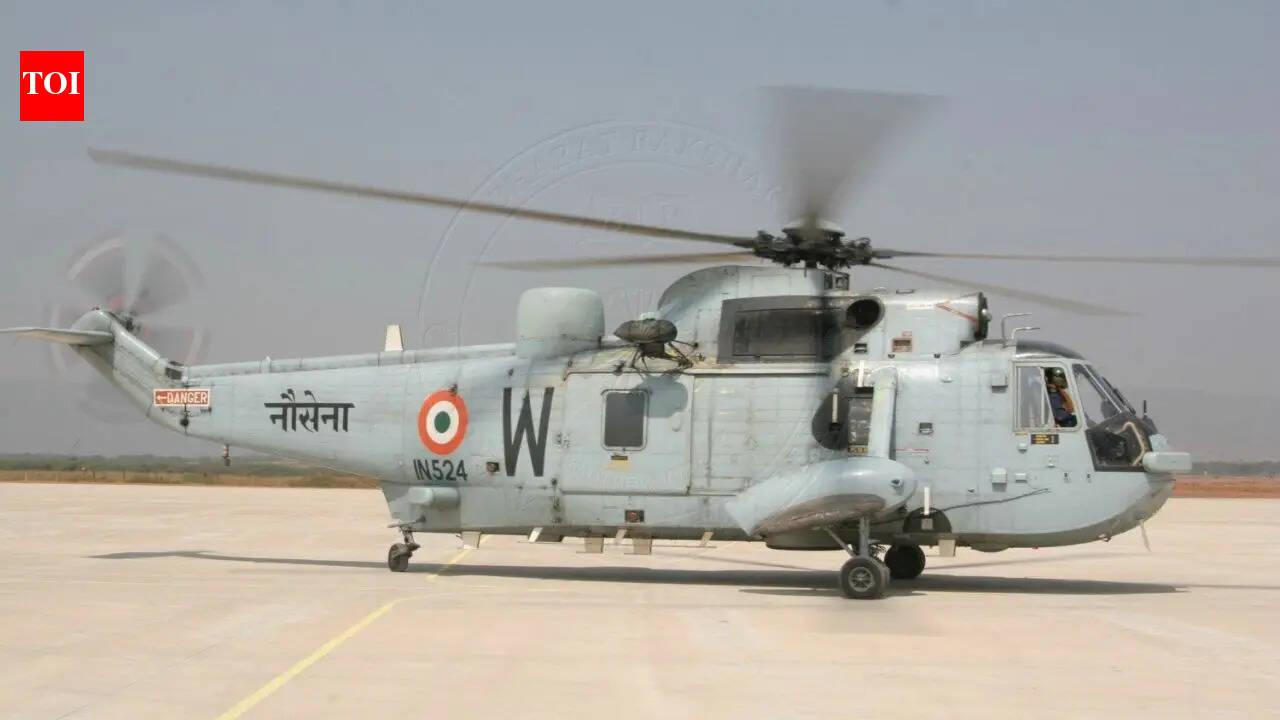 After 55-year service, legendary Sea King 42B helicopter squadron retires