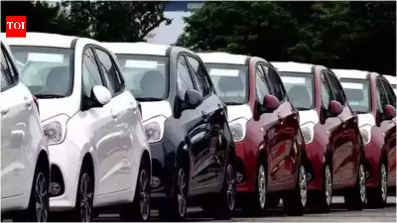 Auto sales hit record high in May