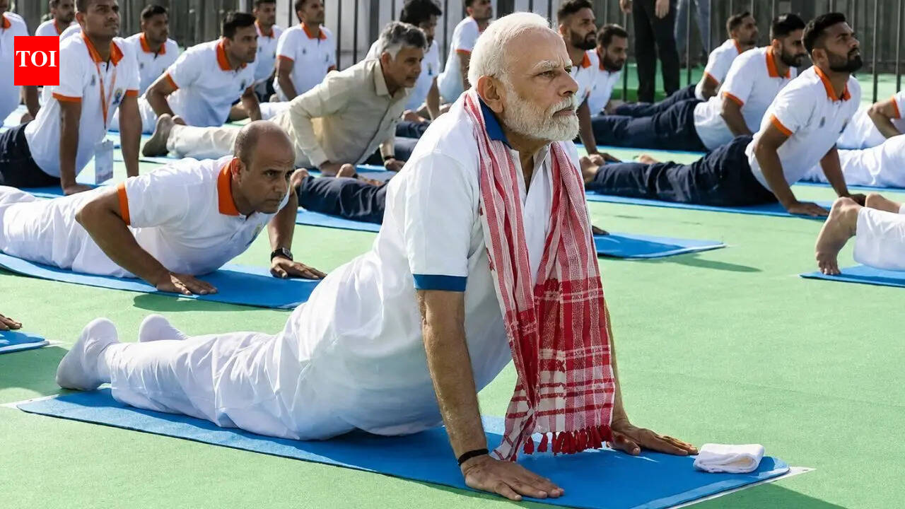 PM to lead global yoga day event in Kolkata