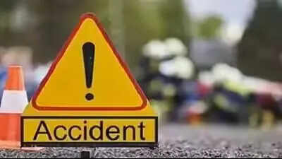 3-year-old girl among four injured as doctor’s car hits pedestrians