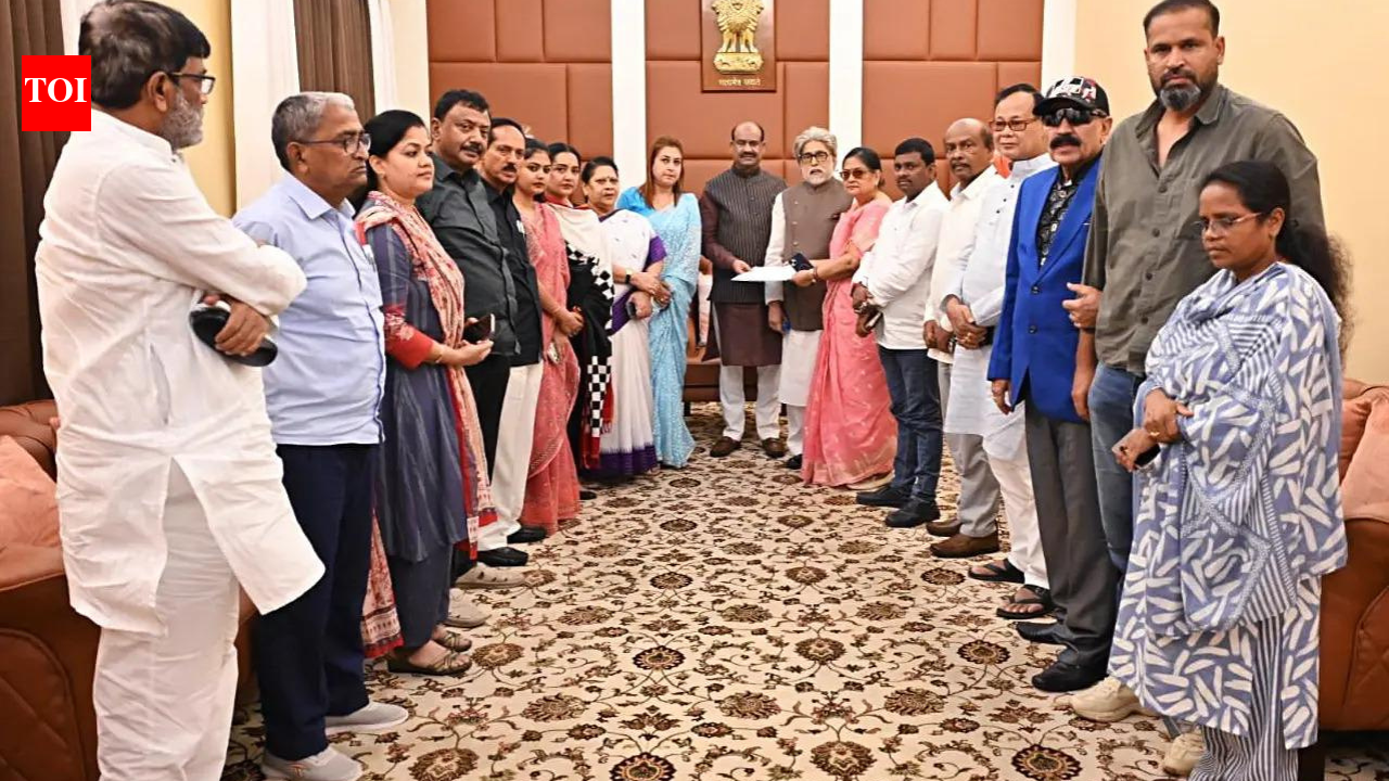 TMC fallout: Lok Sabha Speaker Om Birla to hear both sides over merger request by rebels