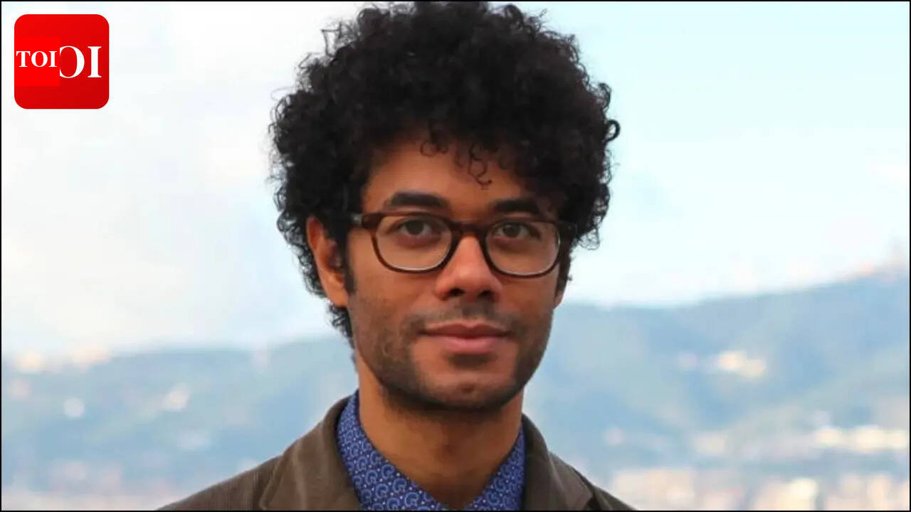 Richard Ayoade involved but unhurt in dramatic South East London car crash: ‘Everyone froze at the sound of twisted metal’