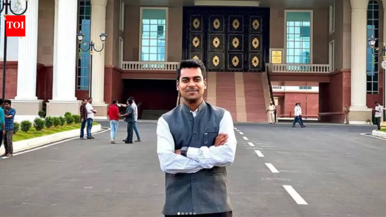 Cleared UPSC Prelims 2026? AIR 1's Mains preparation tips you should follow