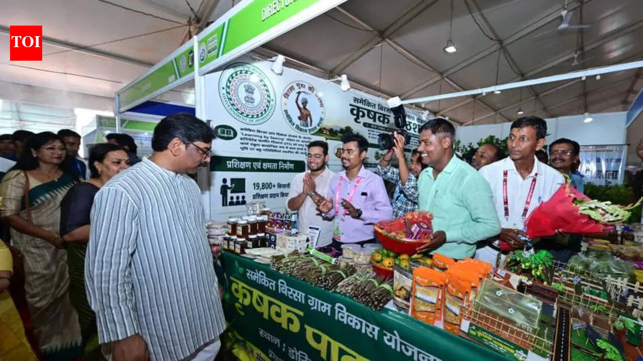 CM urges farmers to adopt water conservation methods