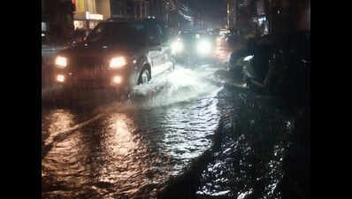 RMC sets up 11 QRTs to remove waterlogging during monsoon
