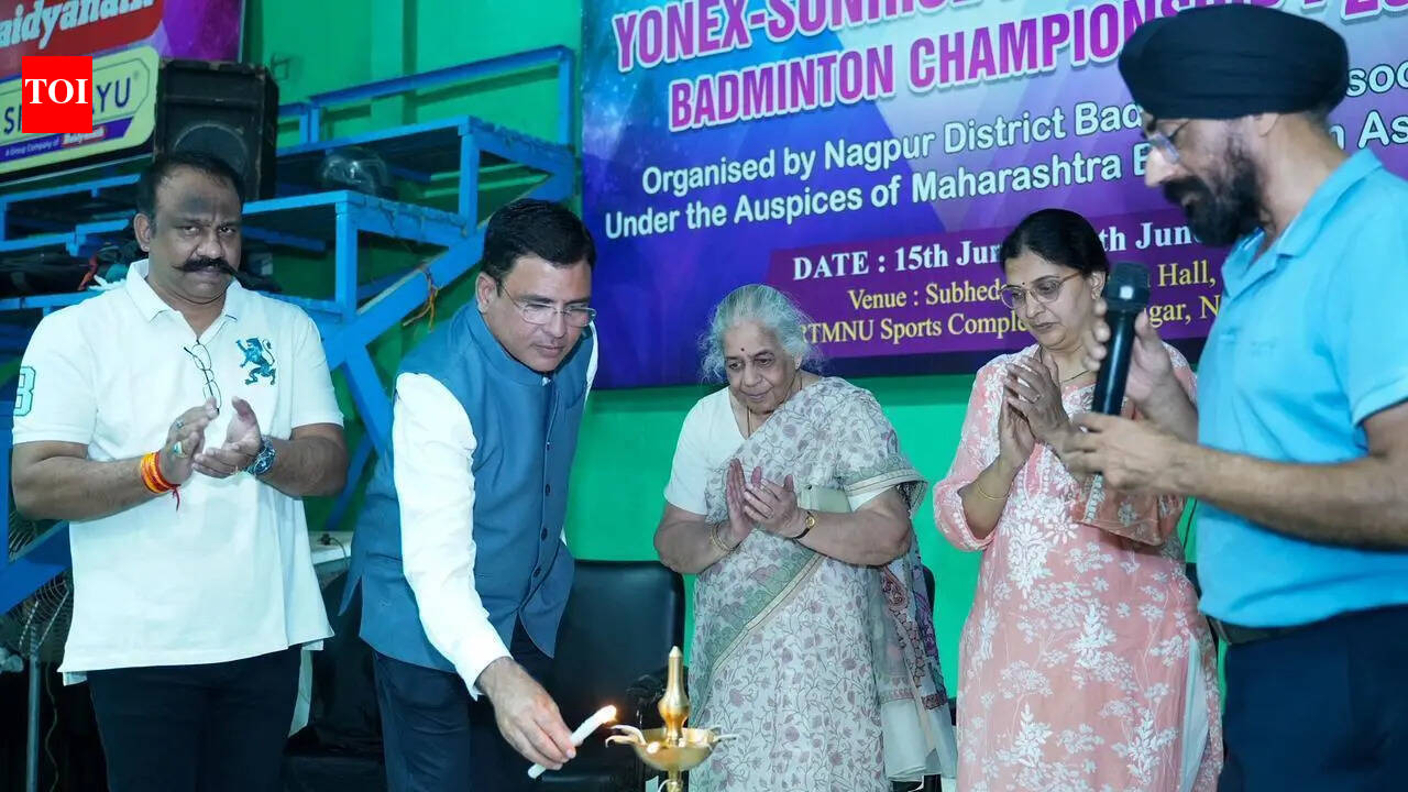 Arnav, Nabeel rally to enter quarterfinal in Nagpur badminton meet