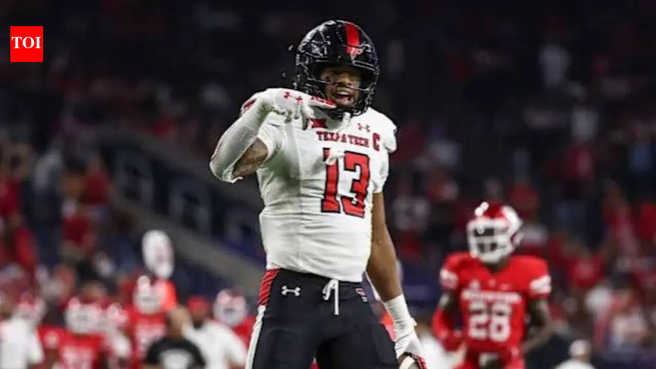 Eagles add another wide receiver after A.J. Brown trade, and Erik Ezukanma is now on the clock
