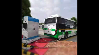 50 pink buses among 150 e-buses to be rolled out in Patna by July