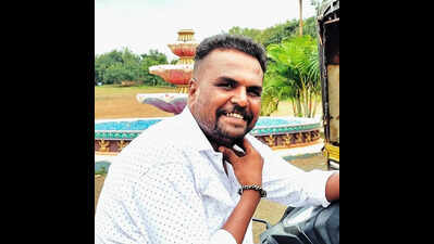 ‘Maja Bharatha’ artiste found dead in Humnabad forest, probe on