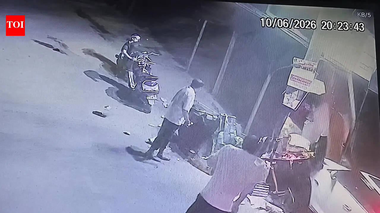 Speeding car rams egg cart in northwest Delhi, leaves four injured