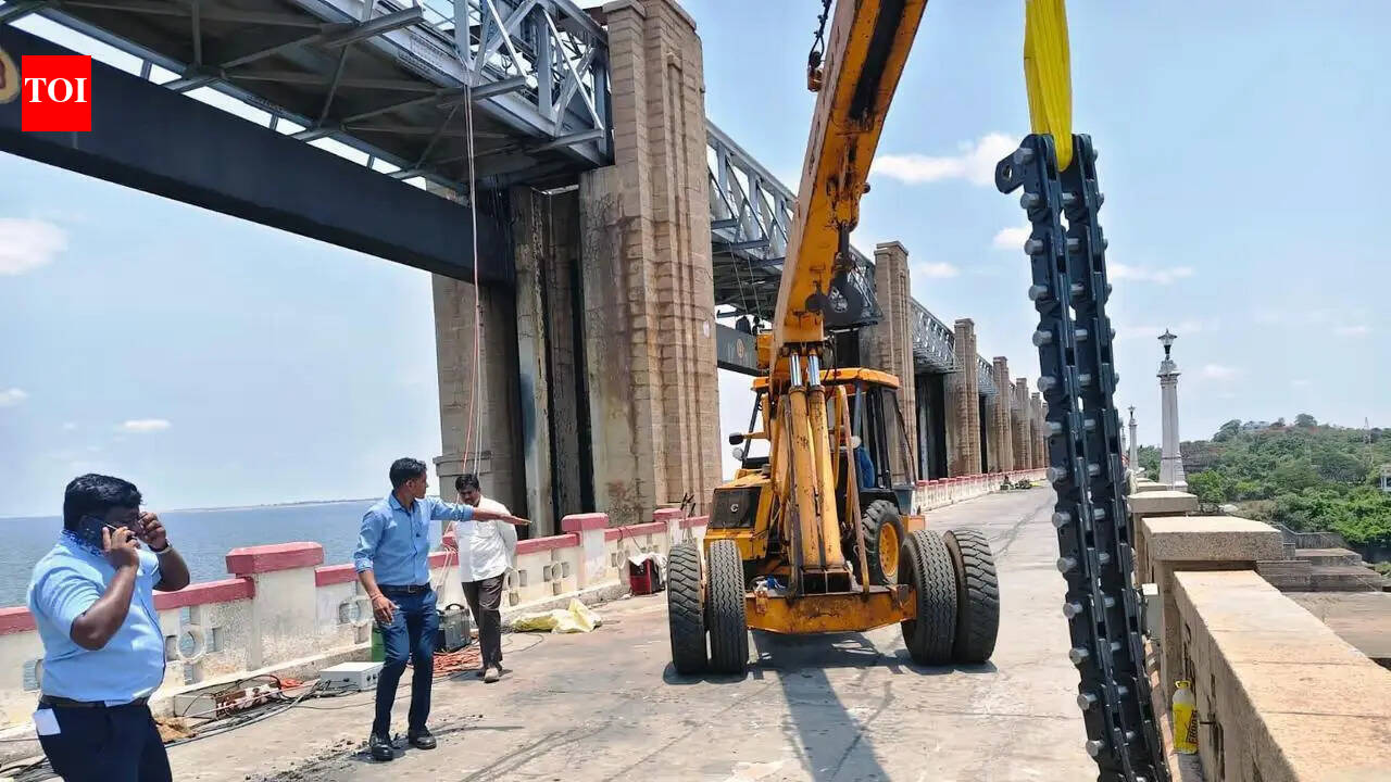 Tungabhadra dam’s new crest gates set for launch in a 3-CM show