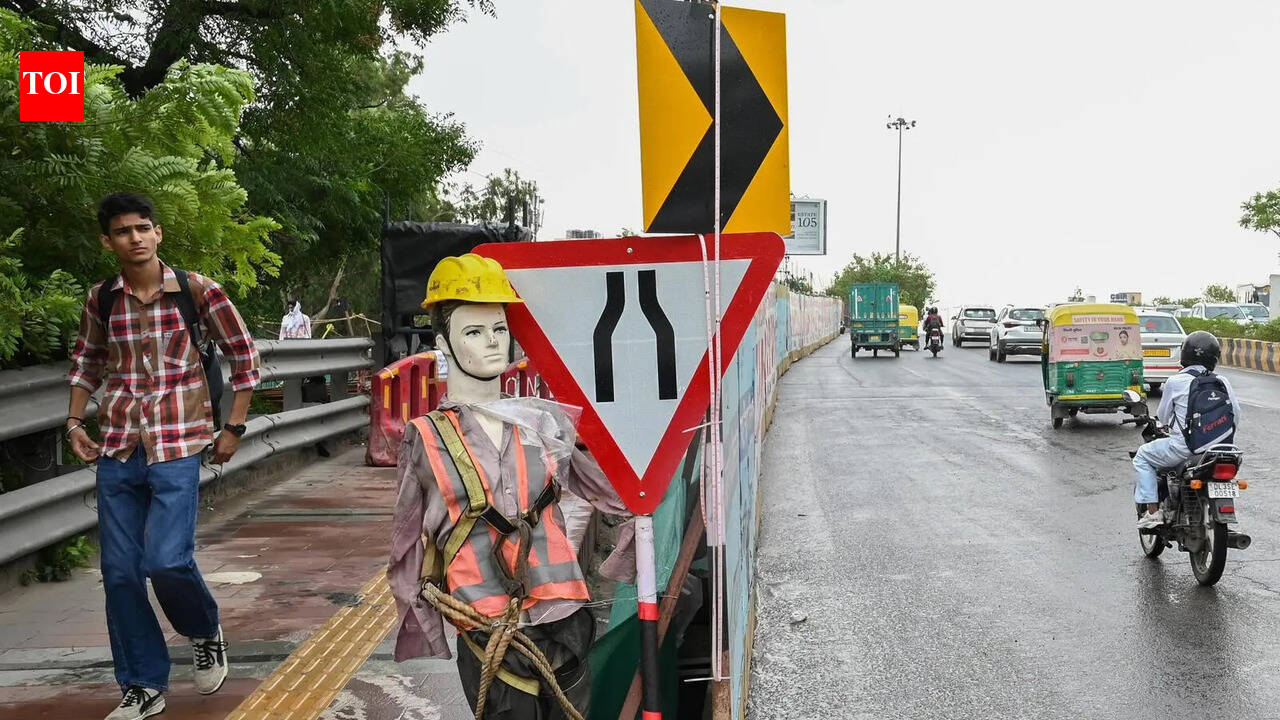 Ashram closure, Azadpur works to disrupt traffic across Delhi