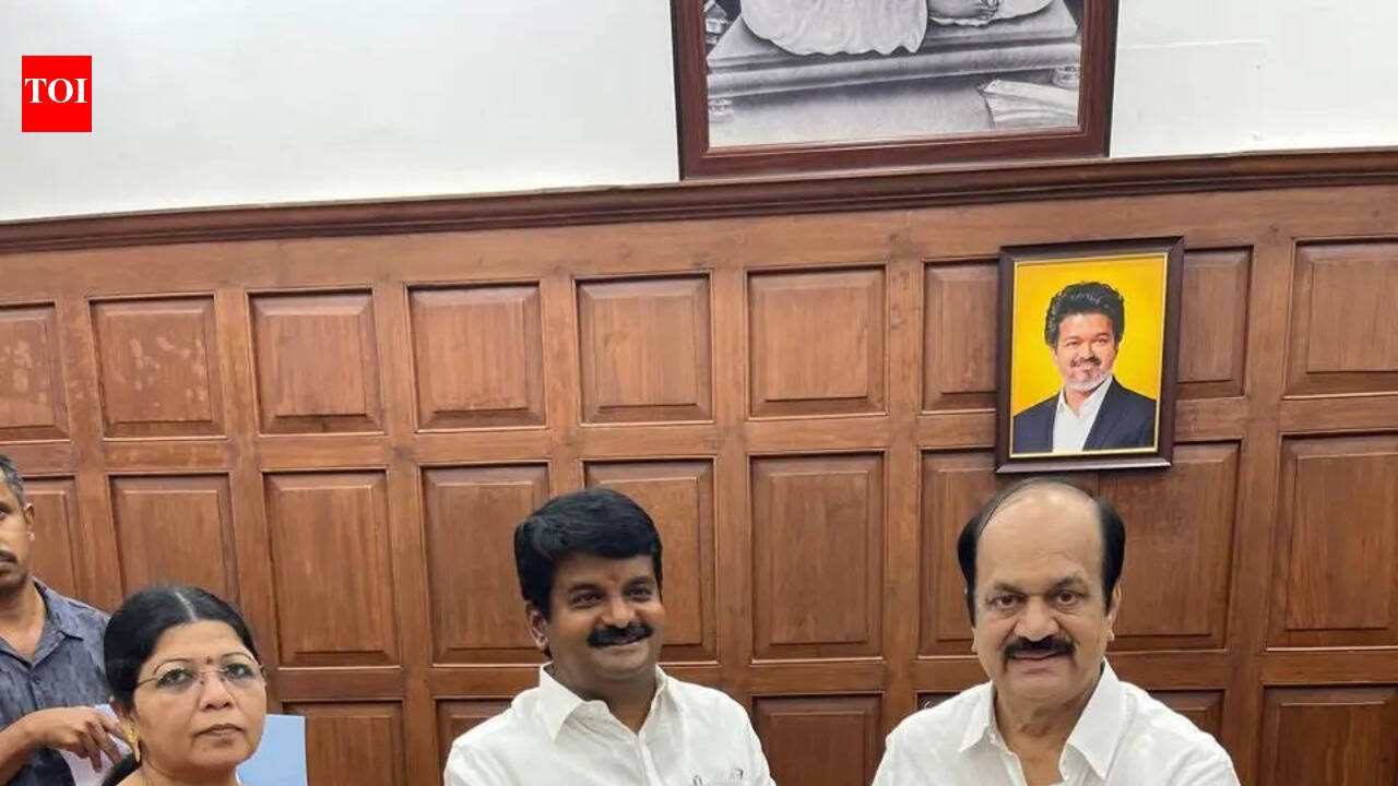 Ex-minister Vijayabaskar quits AIADMK, resigns MLA post