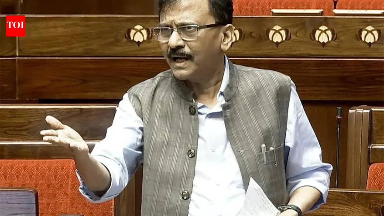 'MPs offered Rs 15 crore each to switch sides': Sanjay Raut's big claim amid Shiv Sena (UBT) split buzz