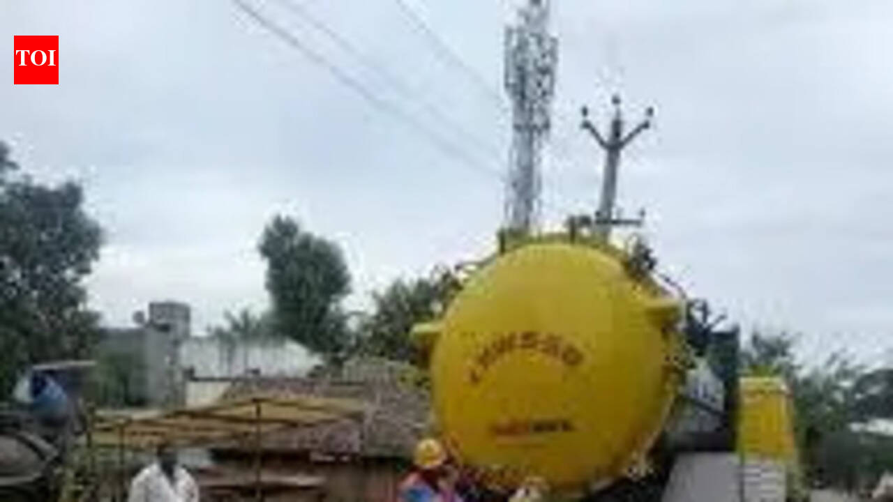 Super suction machines to clean road gullies in Pkl