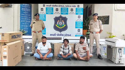 Six arrested in electronic goods theft case