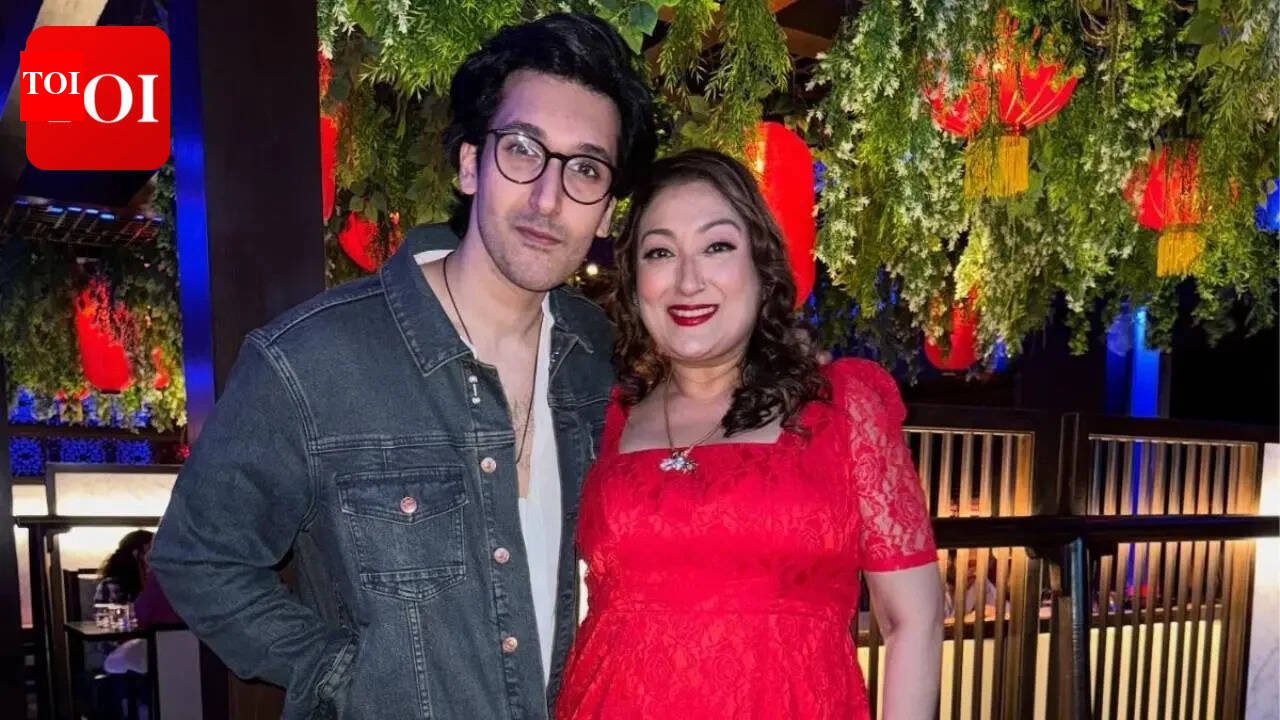 Sunita Ahuja says son Yashvardhan has Amitabh Bachchan's personality and Dharmendra's looks: 'I only looked at their photos'