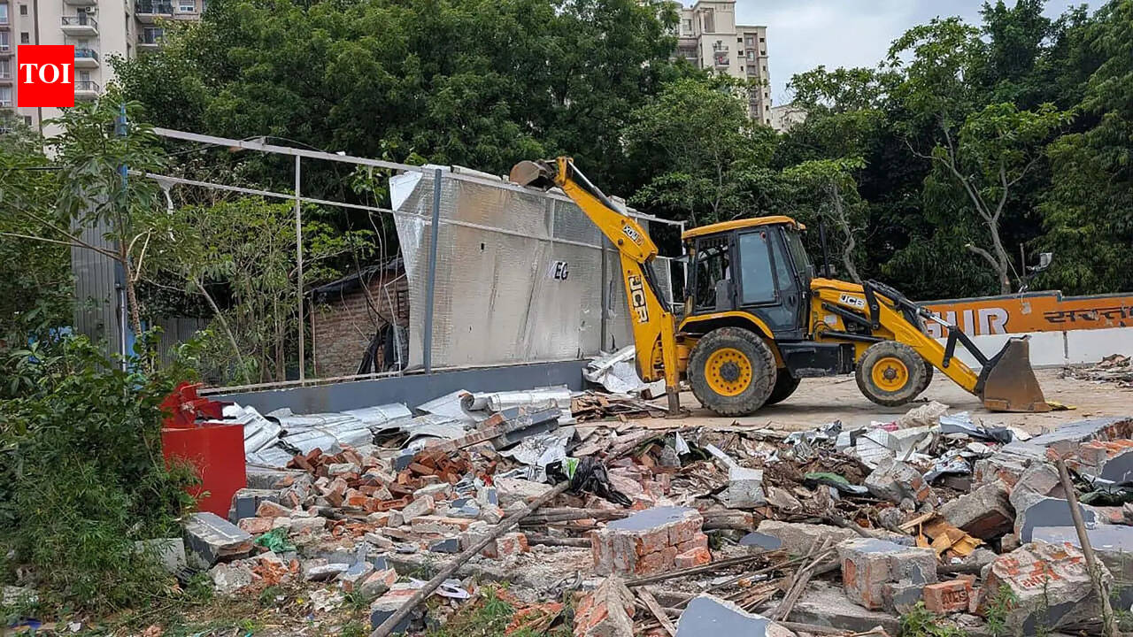 Demolition drive against illegal commercial bldgs begins on Galleria Road after SC order