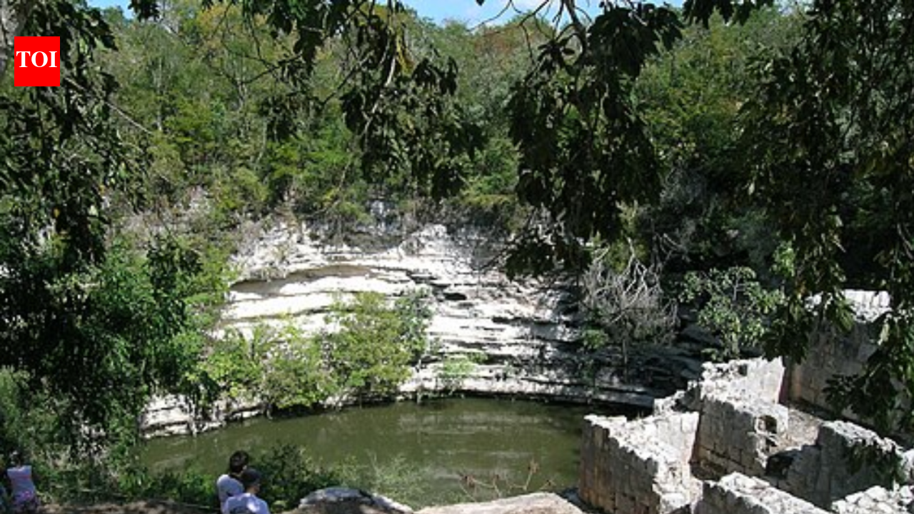 In 2018, Guillermo de Anda crawled into a sealed cave at Chichen Itza, and found Maya offerings untouched for centuries
