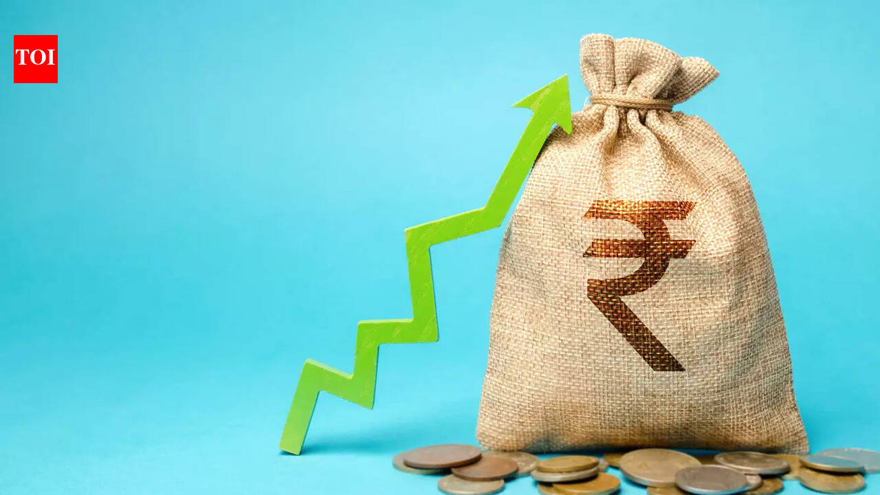 Rupee continues to rebound: Currency jumps 31 paise to 94.29 against US dollar