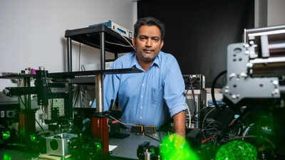 UP-born Columbia university professor 'reinvents microscope for brain, cancer research'