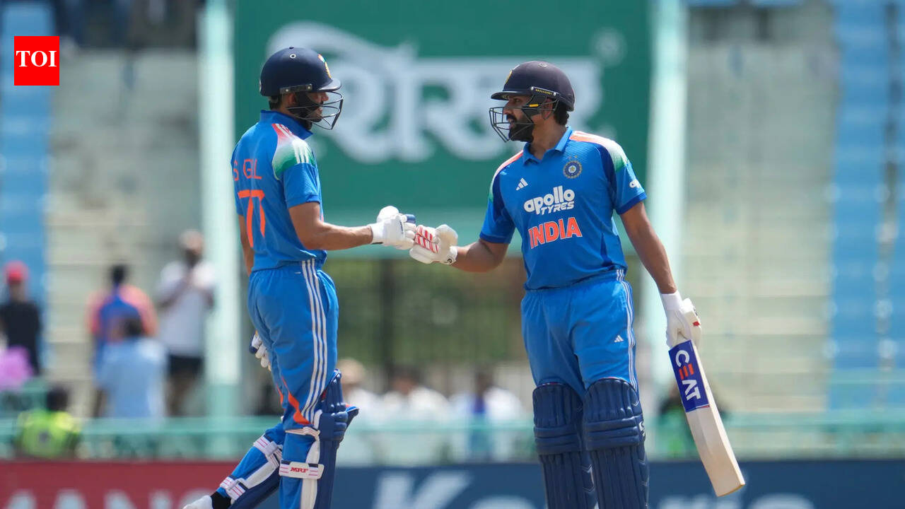 2nd ODI Live: Rohit and Gill steady the innings after early wicket