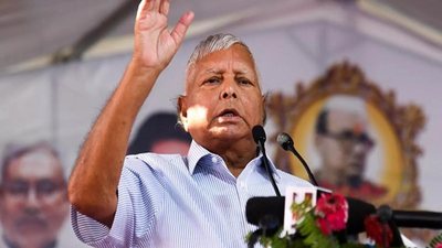 RJD Workers Take Guard Duty After Security Downgrade for Lalu Yadav and Rabri Yadav