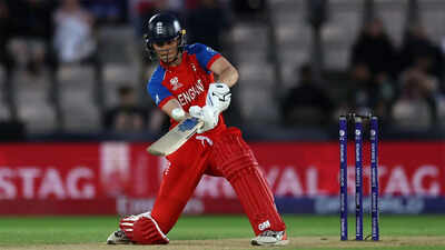 Women's T20 World Cup: England make it two wins in a row with rain-hit victory over Ireland