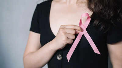  Woman calls breast cancer symptoms "embarrassing"; read to know why