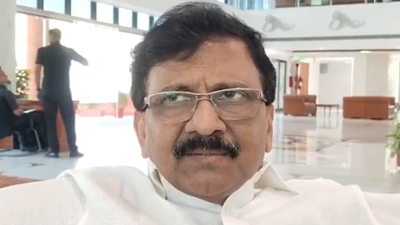 'Don't edit it': Abuse flies at live press conference in New Delhi as Sanjay Raut targets rebel Shiva Sena UBT MPs