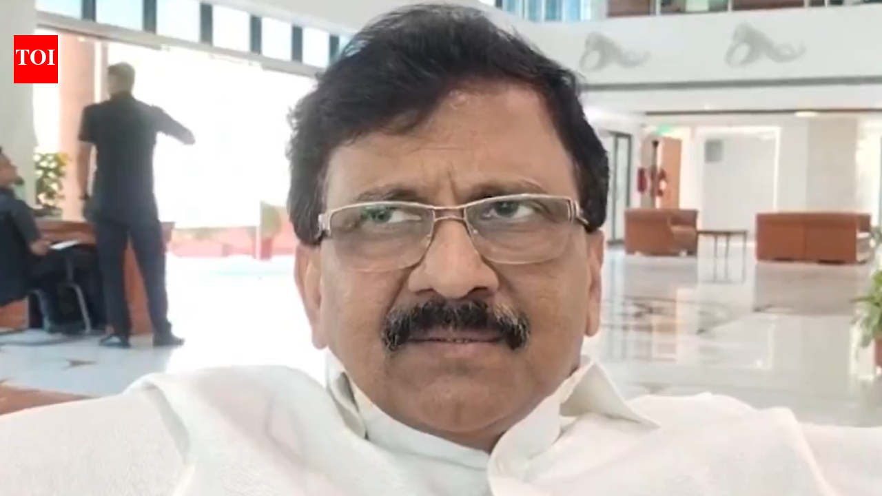 'Don't edit it': Abuse flies at live press conference in New Delhi as Sanjay Raut targets rebel Shiva Sena UBT MPs