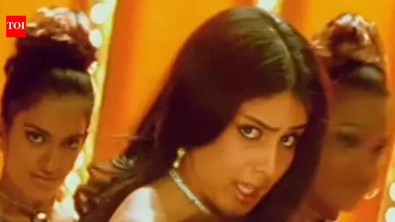 Genelia Deshmukh celebrates Allu Arjun-starrer 'Happy' re-release: 'Some things never go out of style'