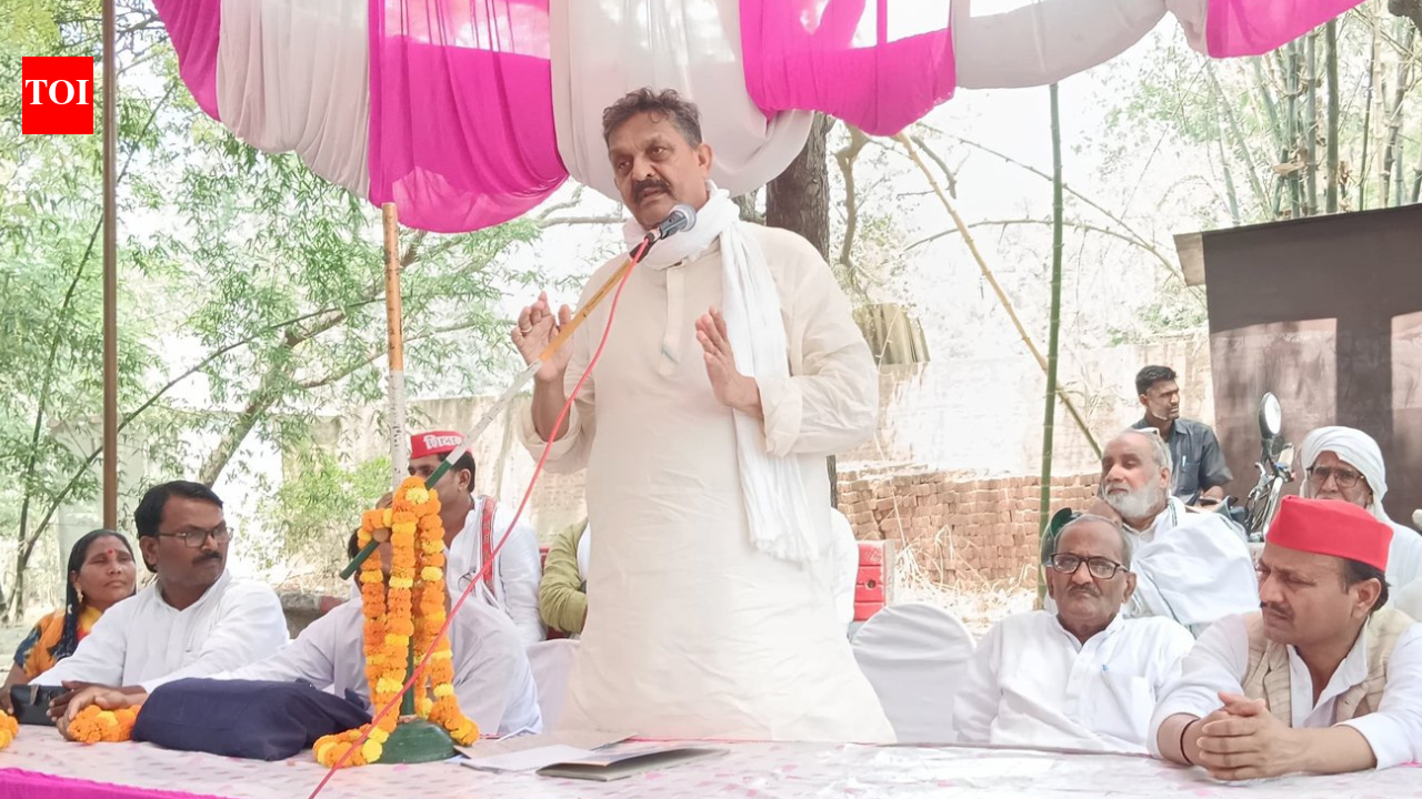 ‘No split among Samajwadis’: Samajwadi Party MP Afzal Ansari rejects rift speculation