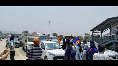 Nihang Sikhs threaten permanent ‘Khalsa Tax’ on HP vehicles