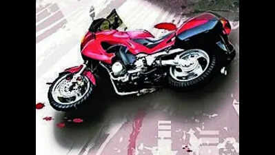 PU student rams sports bike on flyover wall in Bengaluru, dies