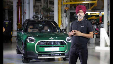 BMW eyes No. 1 spot in 2026 with 6th year of double-digit growth