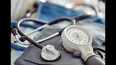 Maharashtra health department reviews infrastructure as lifestyle diseases surge