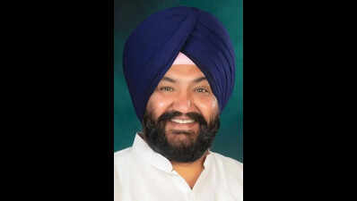 Talbir Gill censures Sikh clergy over Mann video row
