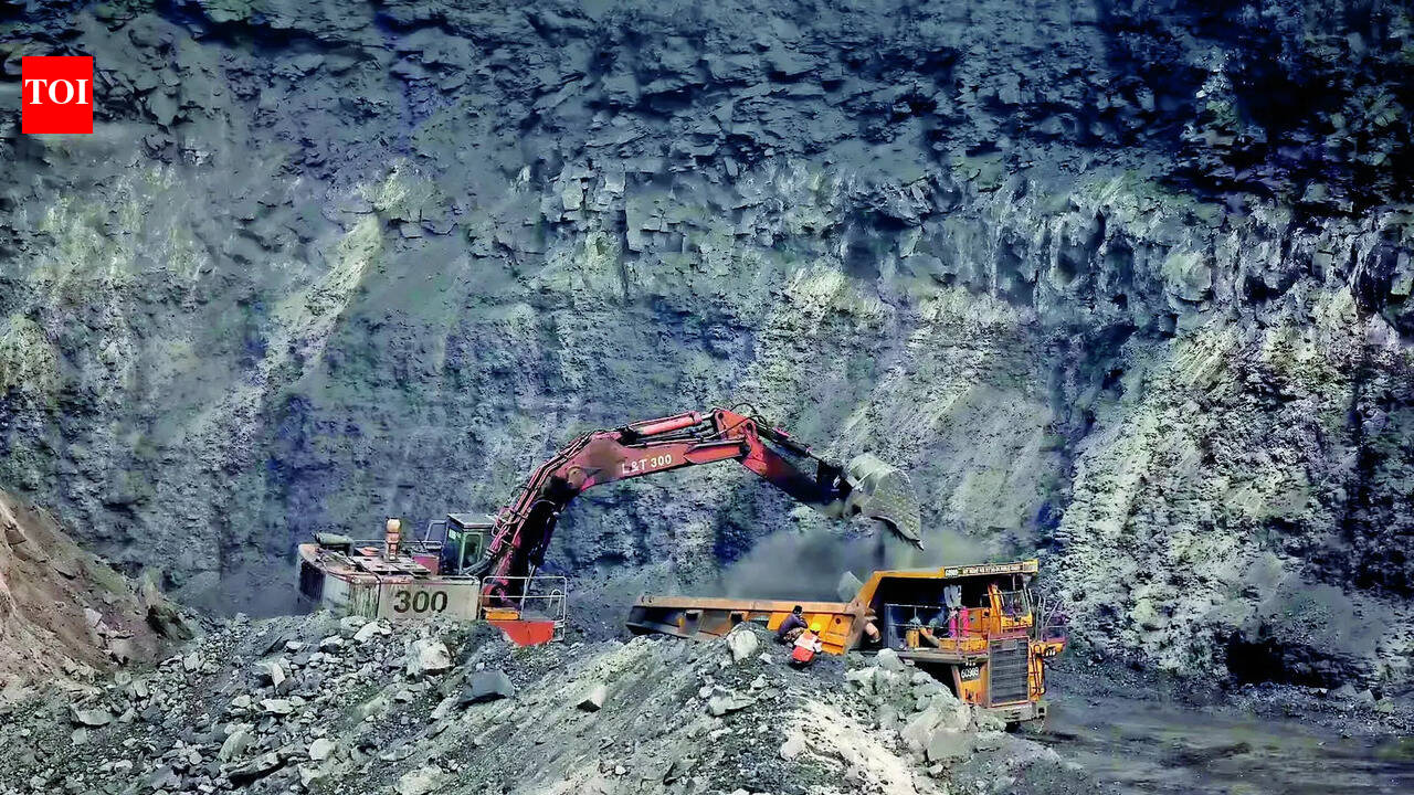 Coal belt becomes political battleground as Singareni union polls loom