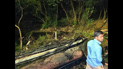 Localities around Lohegaon airport face power outage for several hours at night as garbage fire damages cables