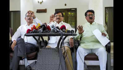 Three Shiv Sena (UBT) MPs from Marathwada go silent amid split buzz; party workers vent anger