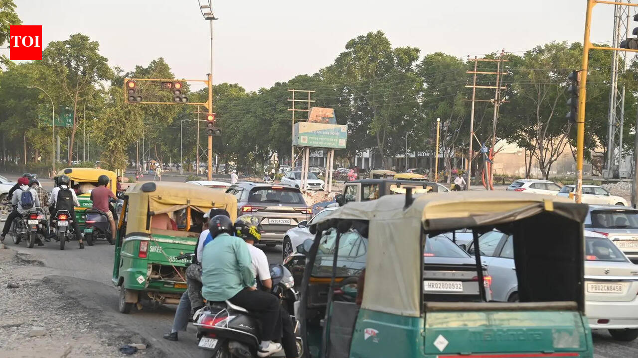 Three-minute red light, speed bumps turn Airport Road into an obstacle course