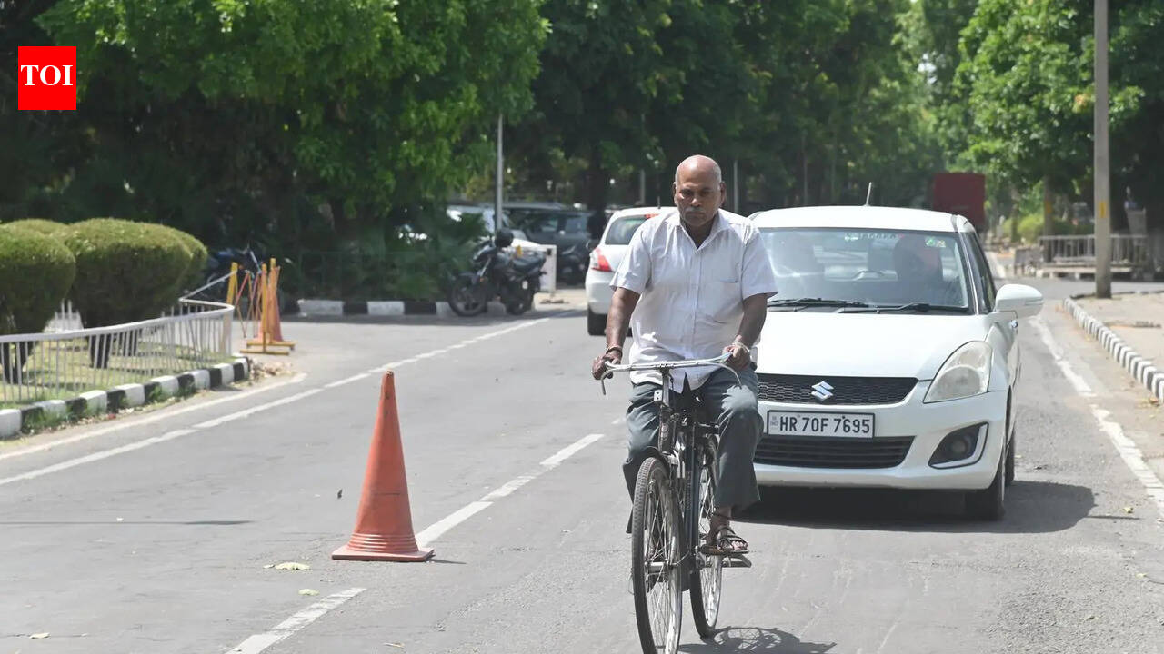 PU tries to pedal but cars crowd out cycles on campus