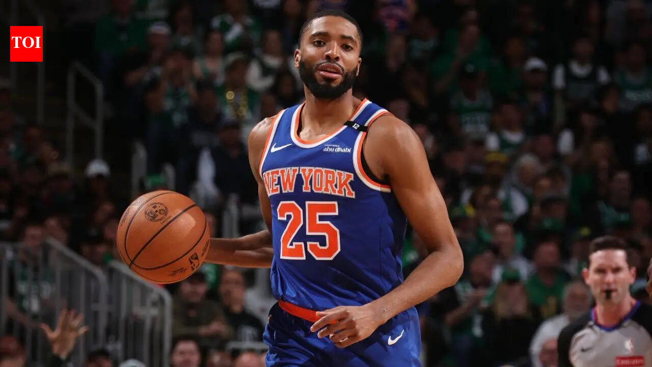 Knicks star gives ultimate gift to 95-year-old superfan who never misses a game