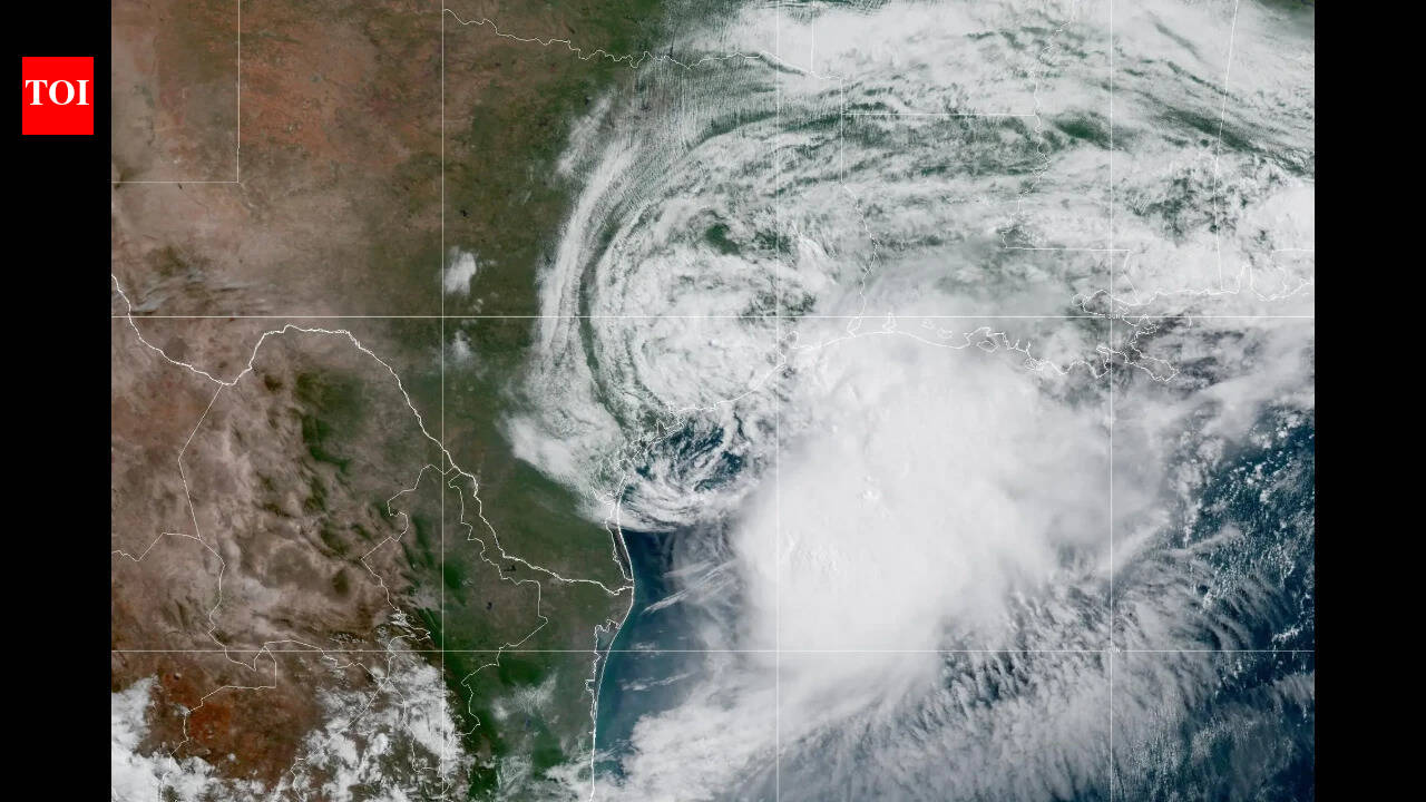 Tropical Storm Arthur hits Texas coast with flooding; weakens into low-pressure system as tornadoes threaten Midwest