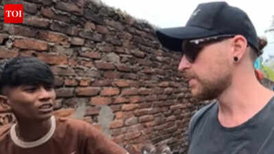 Australian tourist ‘molested’ after Indian man repeatedly asked him for a kiss: ‘Why do Indian guys always want you to kiss them?’