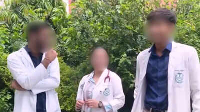 After Sejal Pawar row, video of 3 Mumbai's KEM Hospital medical students joking about dissecting female cadavers surfaces