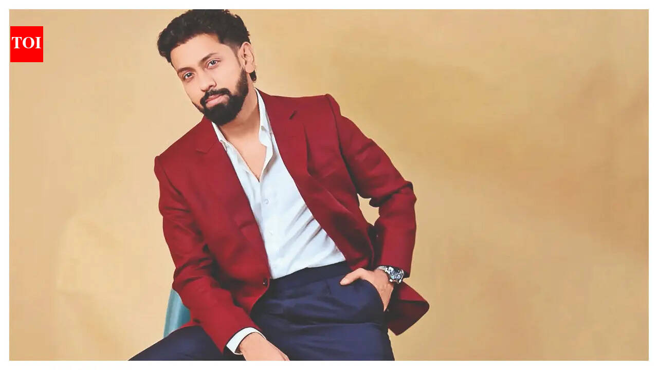 Whether people call me overrated or underrated, I keep performing: Mitra Gadhvi